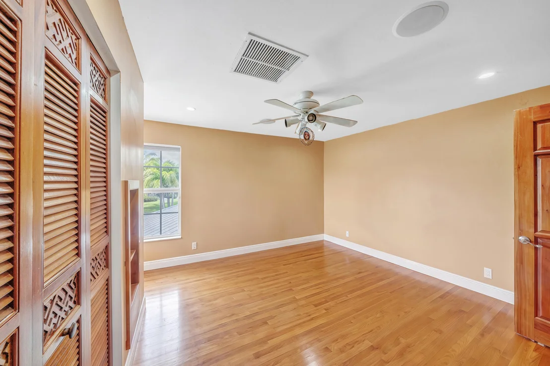 Photo of 5844 Pinebrook Drive