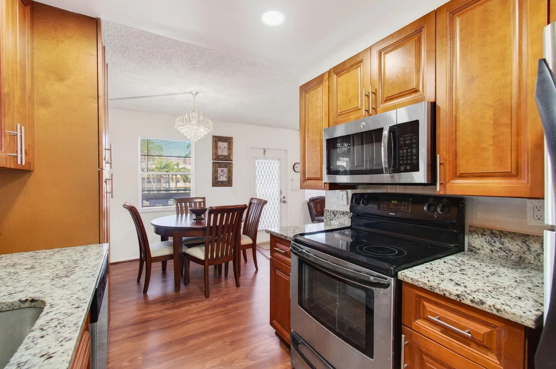 Photo of 2035 Cornwall B