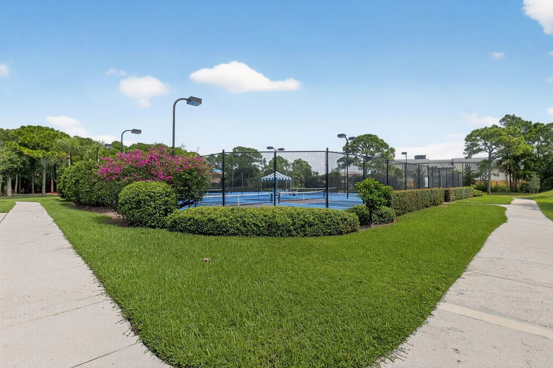 Photo of 7280 SE Magellan Lane