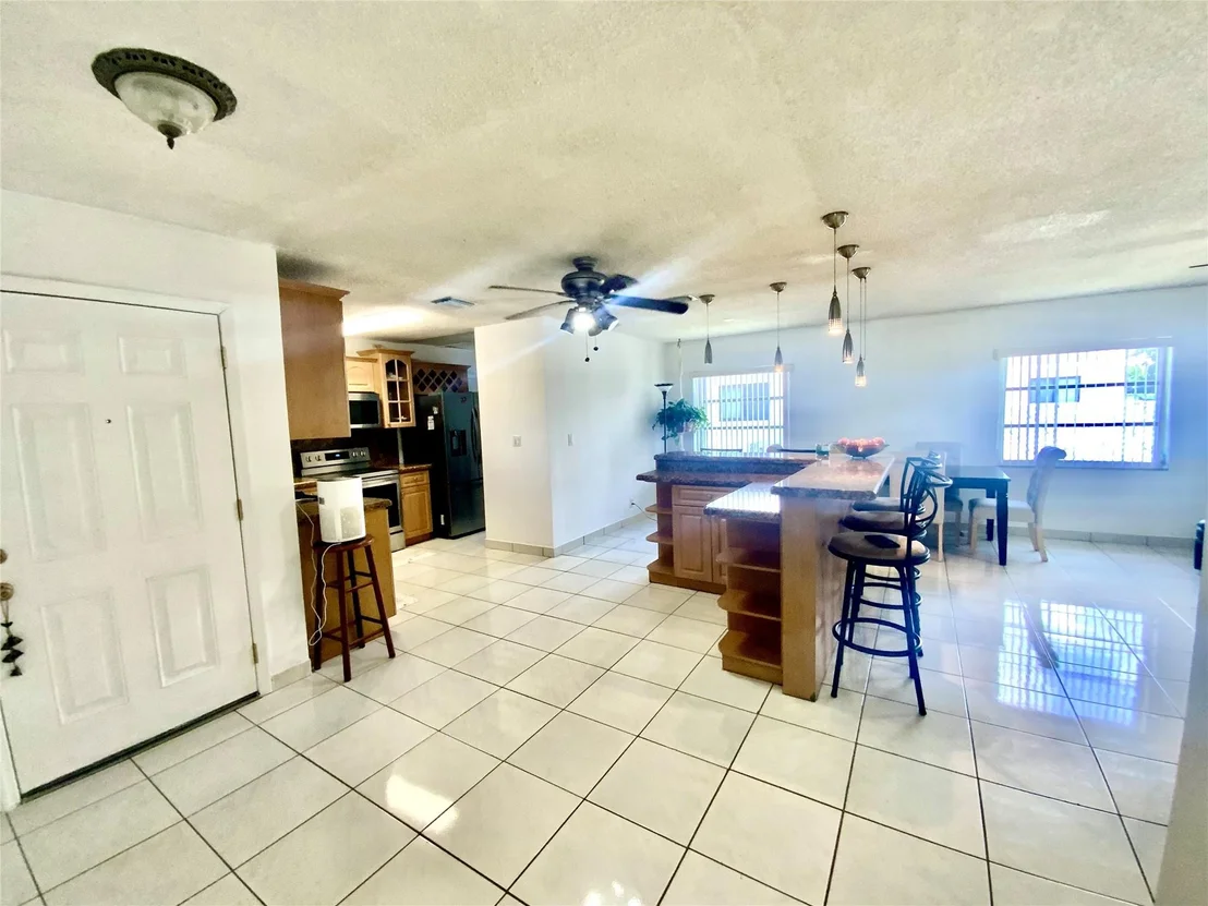 Photo of 1104 Pinehurst
