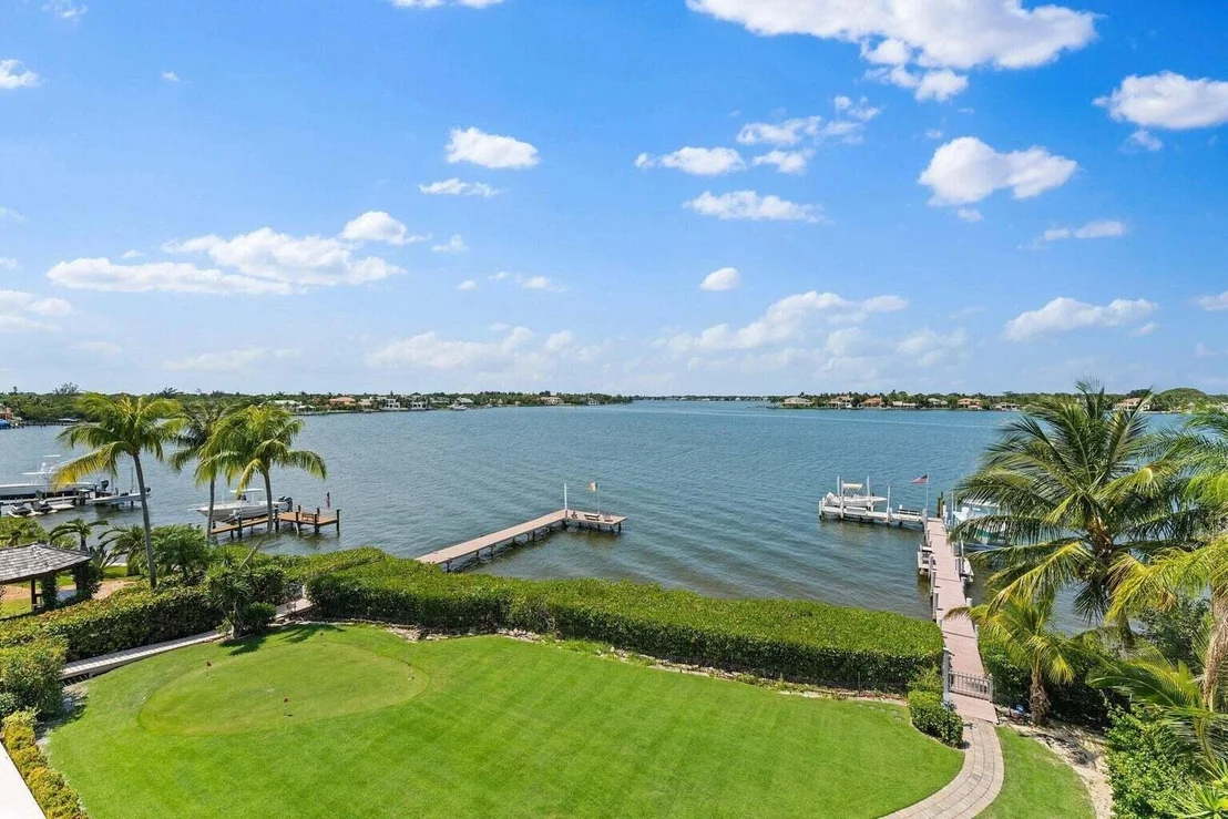 Photo of 5874 Pennock Point Road
