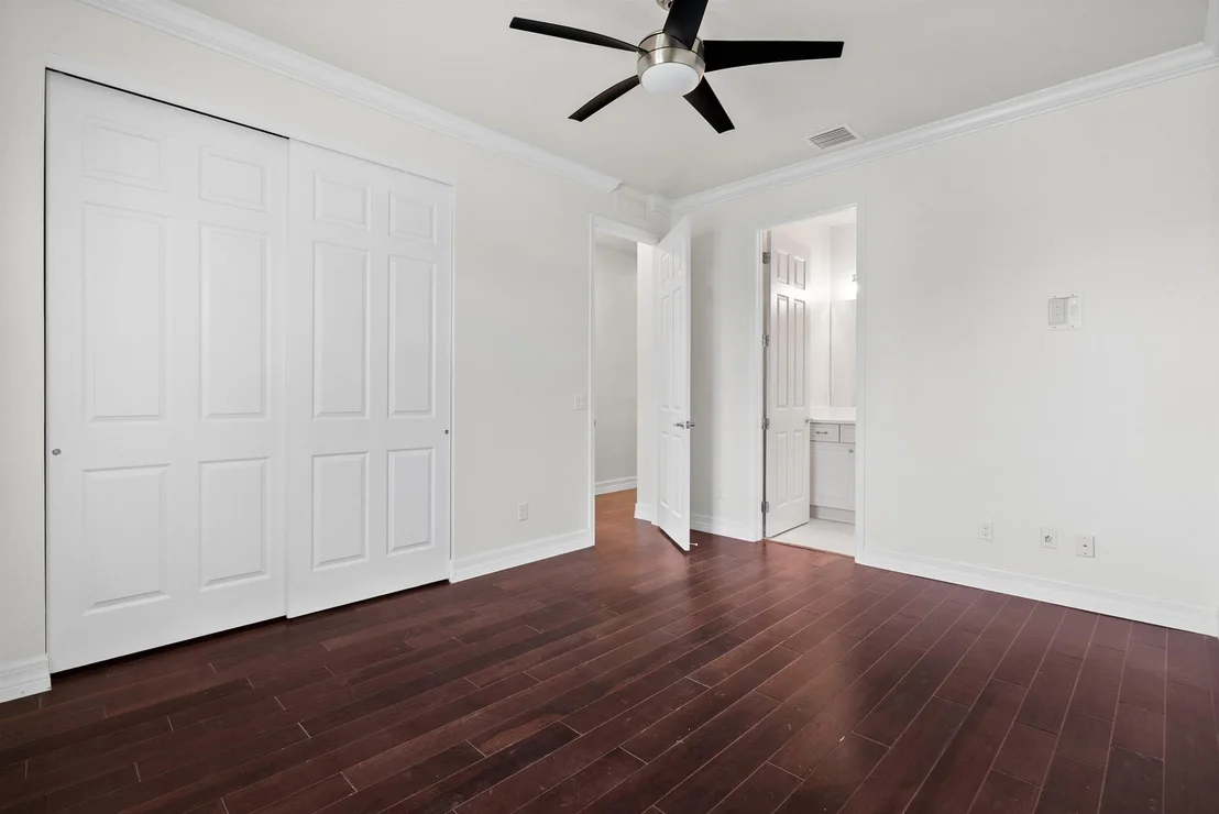 Photo of 2815 Sunbury Drive