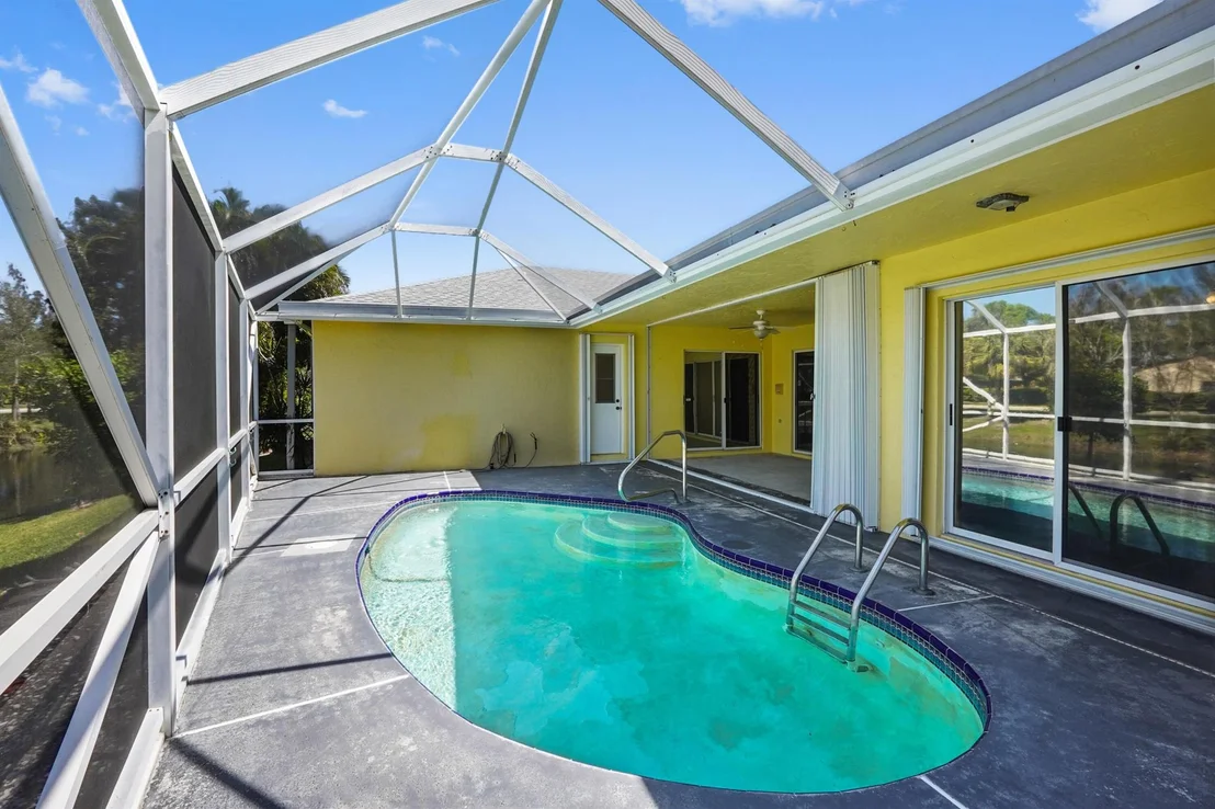 Photo of 1112 Hatteras Circle