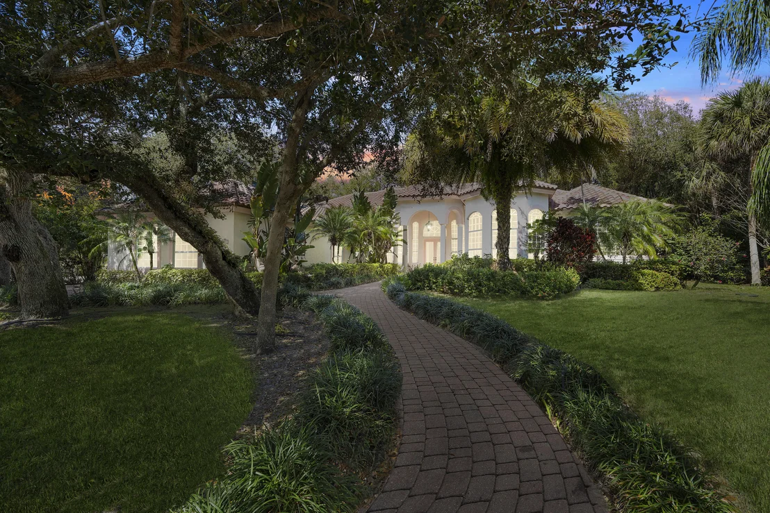 Photo of 540 Marbrisa Drive