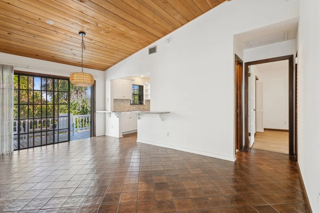 Photo of 405 Xanadu Place