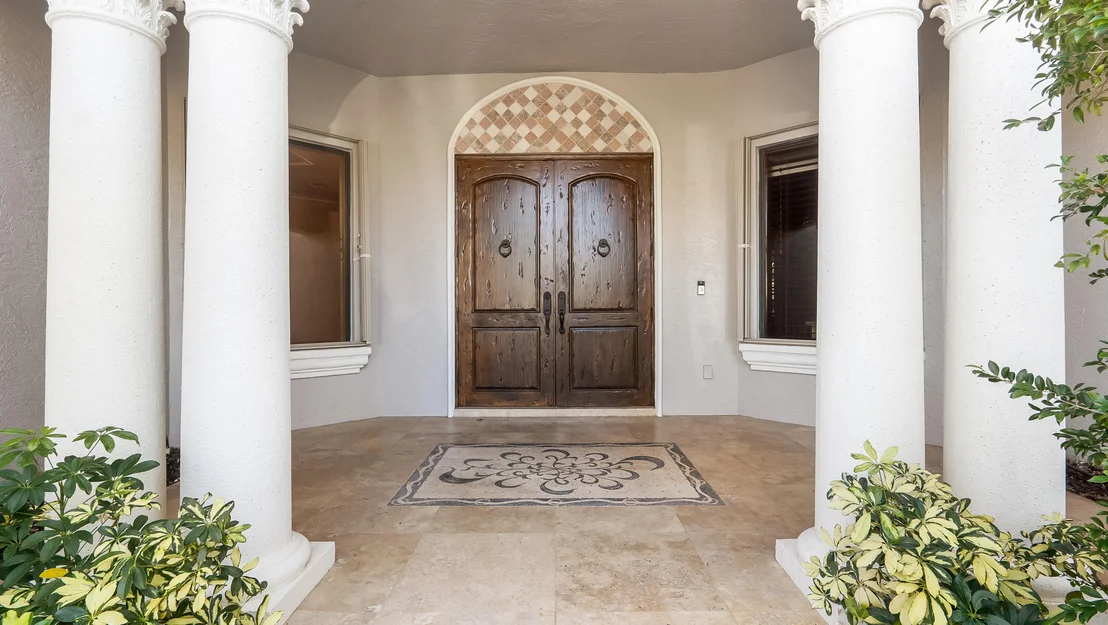 Photo of 17602 Middle Lake Drive