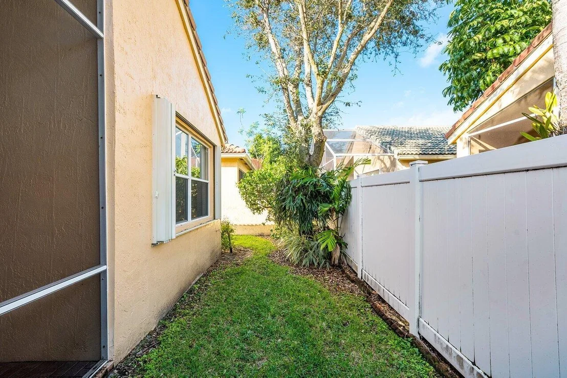 Photo of 7009 Del Corso Lane
