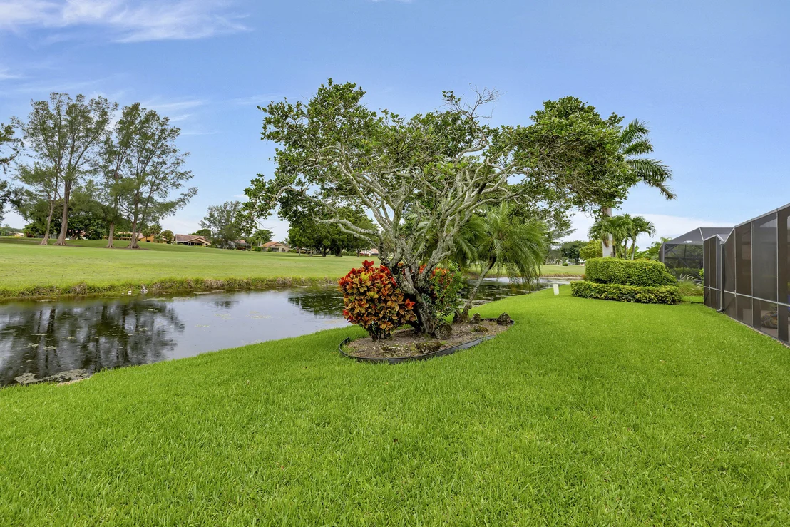 Photo of 10134 Canoe Brook Circle