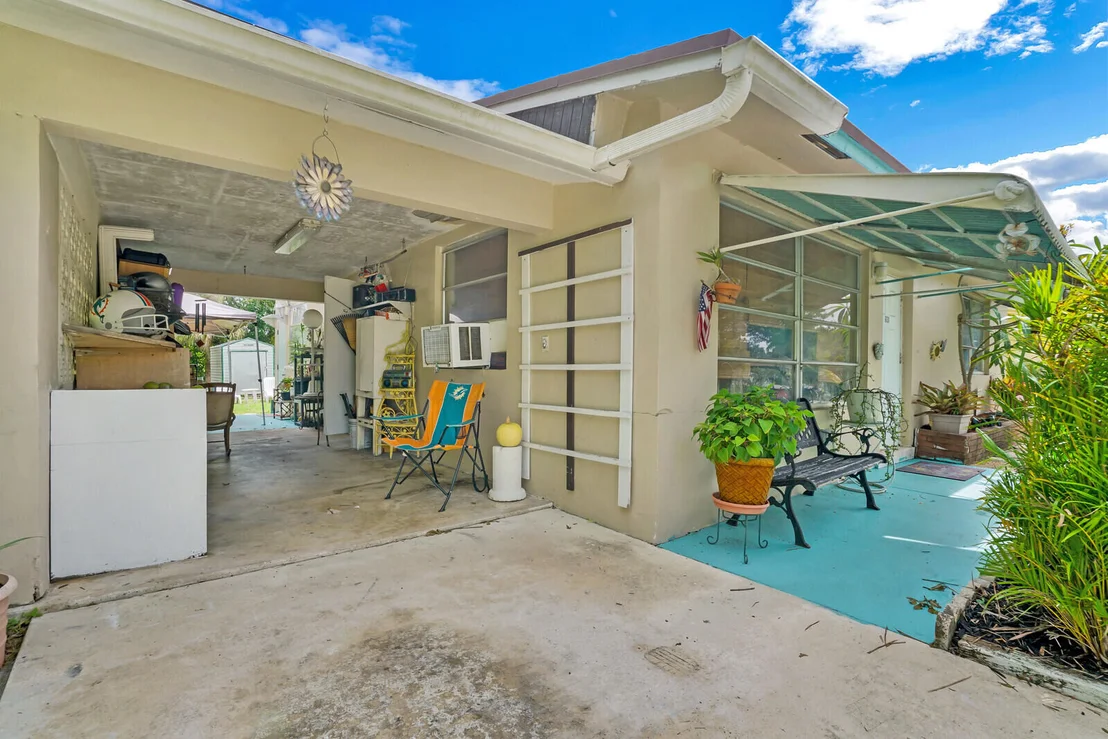Photo of 6131 Edwards Road