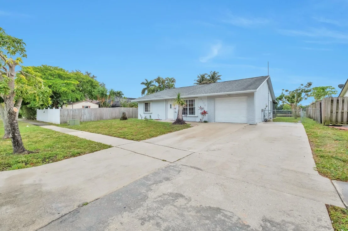 Photo of 4704 Poseidon Place