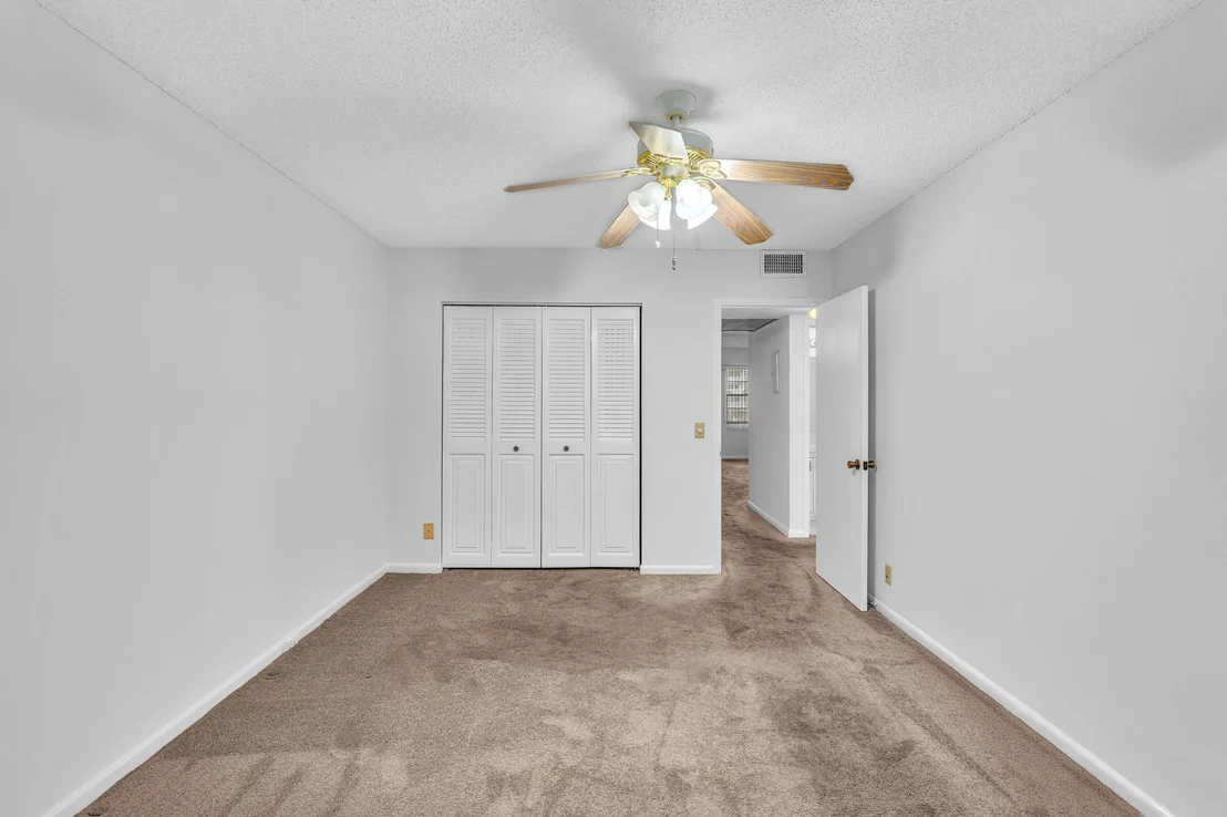 Photo of 2066 Exeter D