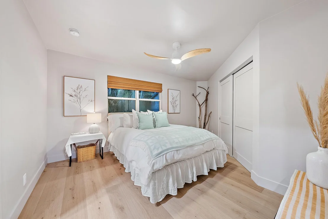 Photo of 18020 Crown Quay Lane