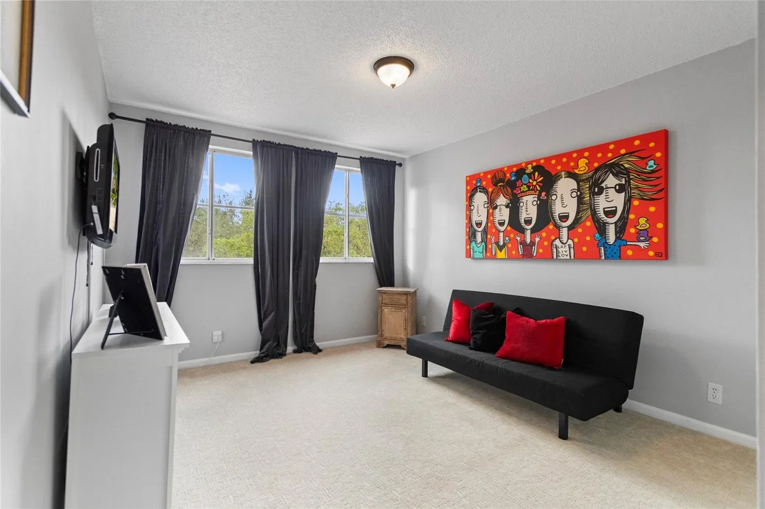 Photo of 372 Carrington Drive