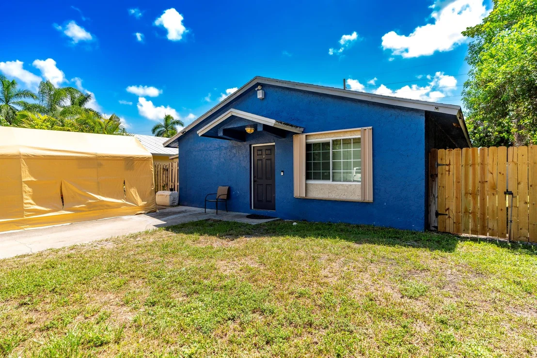 Photo of 7723 4th Terrace