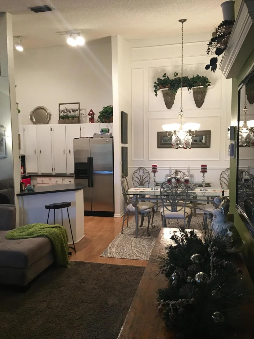Photo of Unit E at 6515 Chasewood Drive