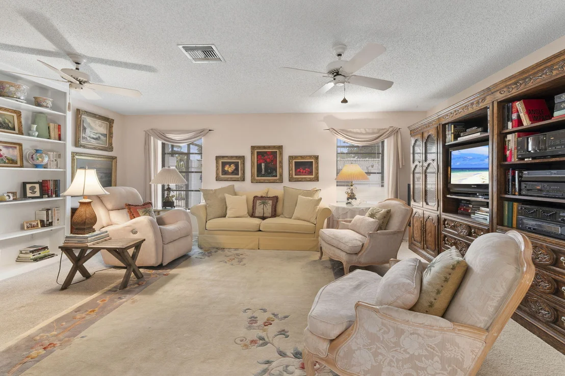 Photo of 4873 SE Bayshore Terrace