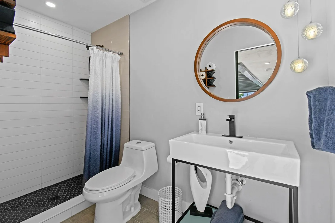 Photo of 1191 Dolphin Road