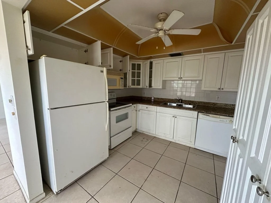 Photo of Unit E3 at 1903 Bermuda Circle