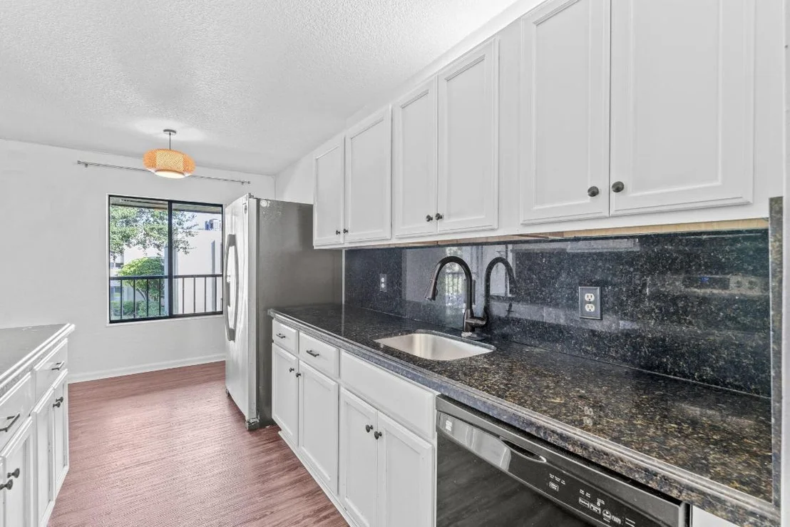 Photo of Unit C7 at 150 Pineview Road