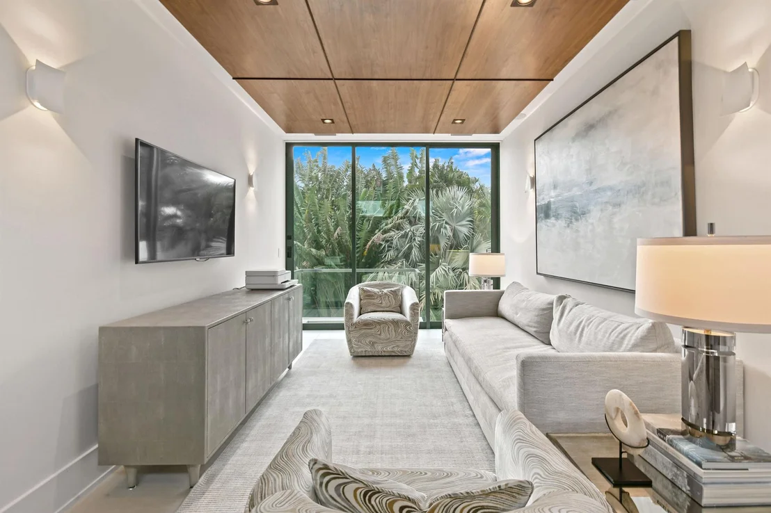 Photo of 160 Spyglass Lane