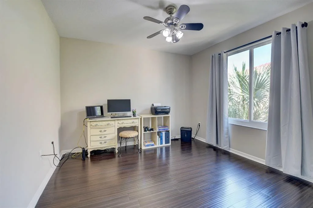 Photo of Unit 423 at 423 Villa Circle