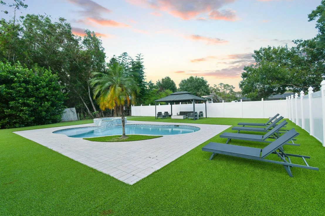 Photo of 16582 Mellen Lane