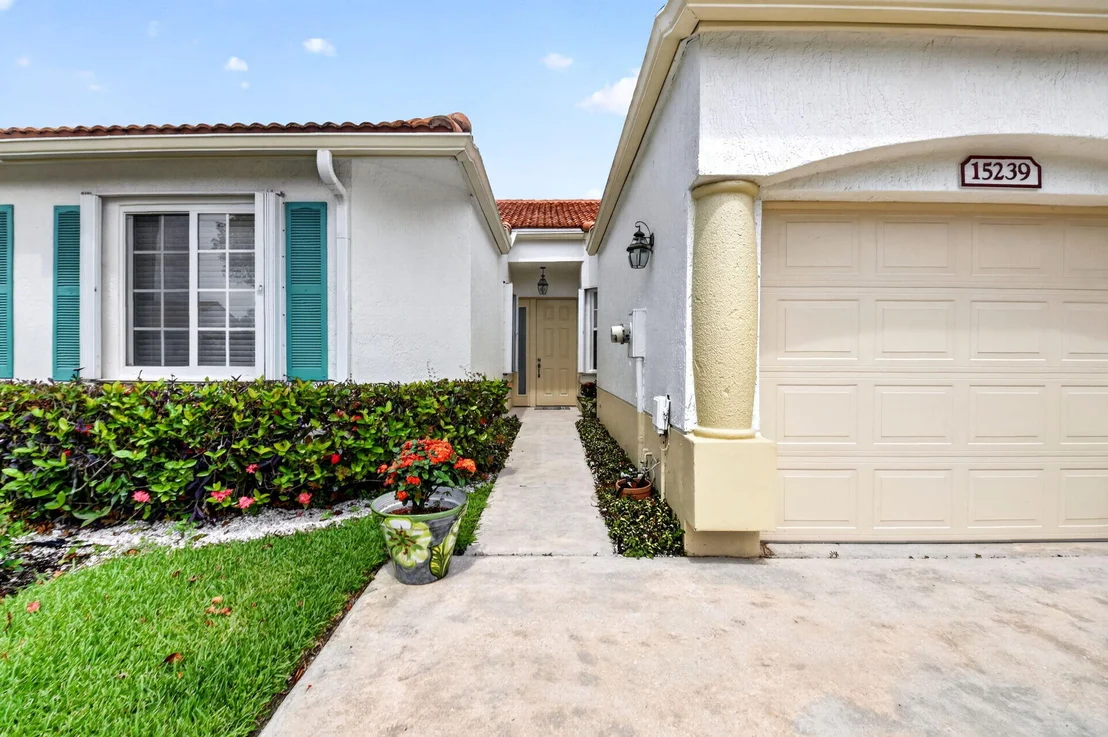 Photo of 15239 Ixora Road