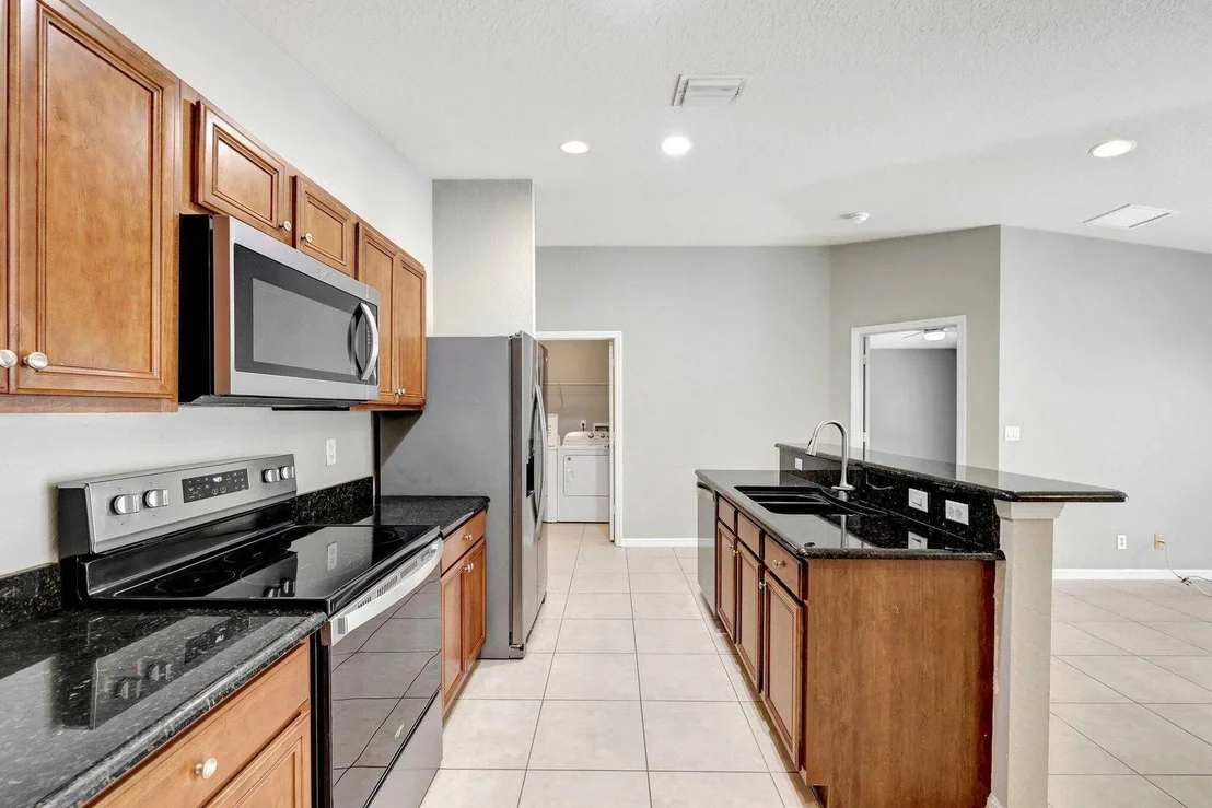 Photo of 4849 SE GRAHAM Drive