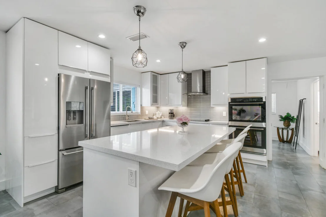 Photo of 1182 Beach Road