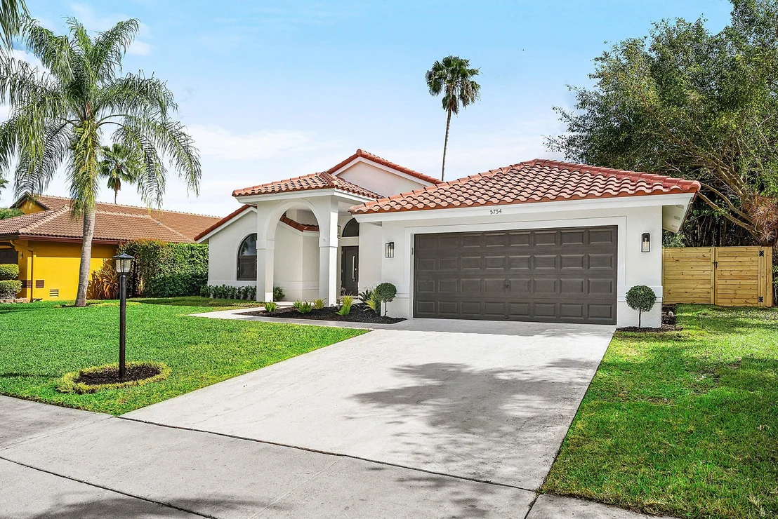 Photo of 5754 Aspen Ridge Circle