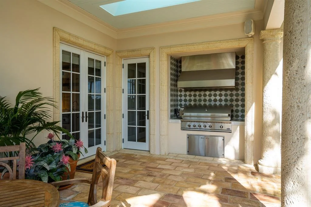 Photo of 709 Grove Place