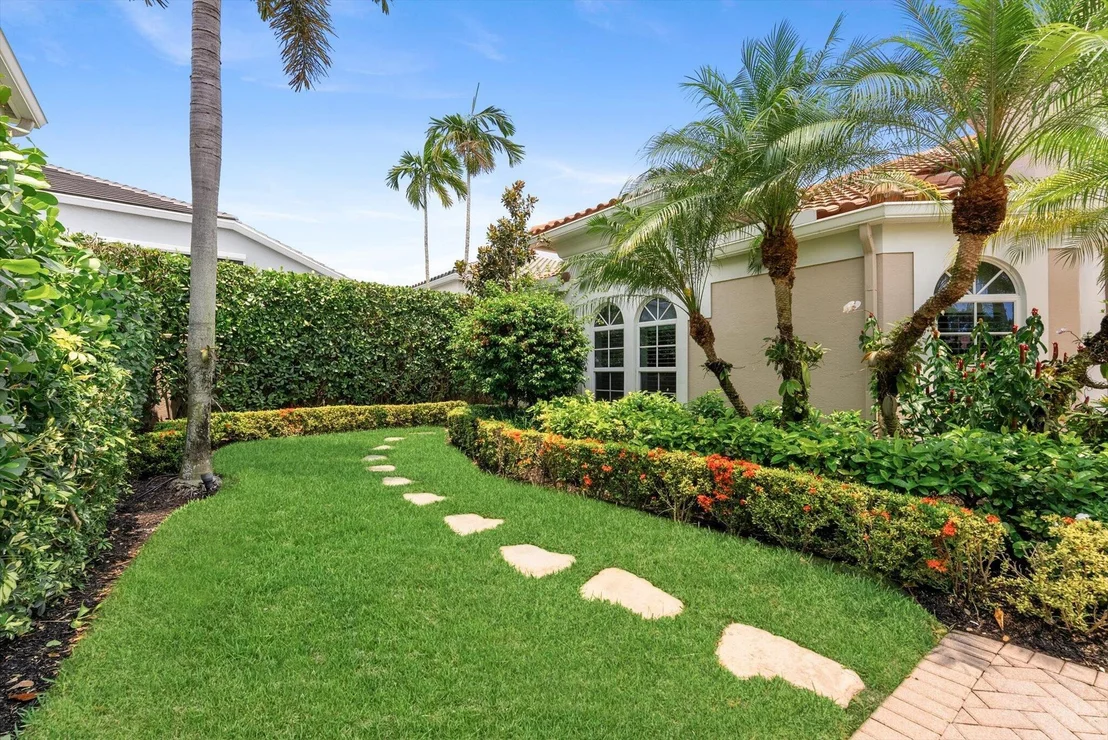 Photo of 6533 Somerset Circle
