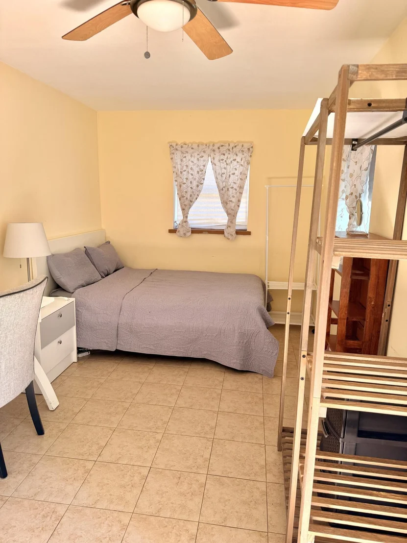 Photo of 505 SE 18th Way