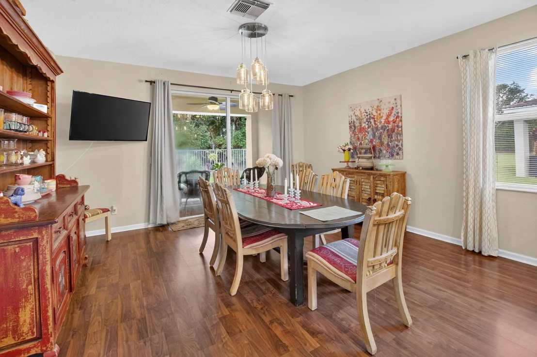 Photo of 9262 Silver Glen Way