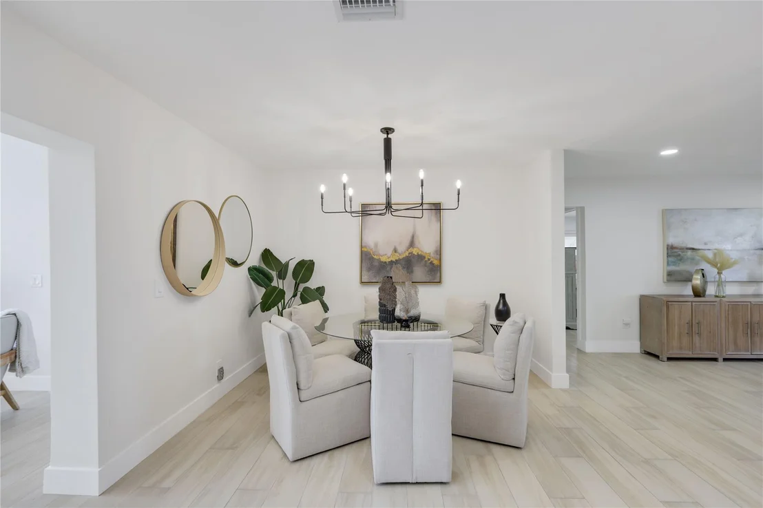 Photo of 440 SE 7th Avenue