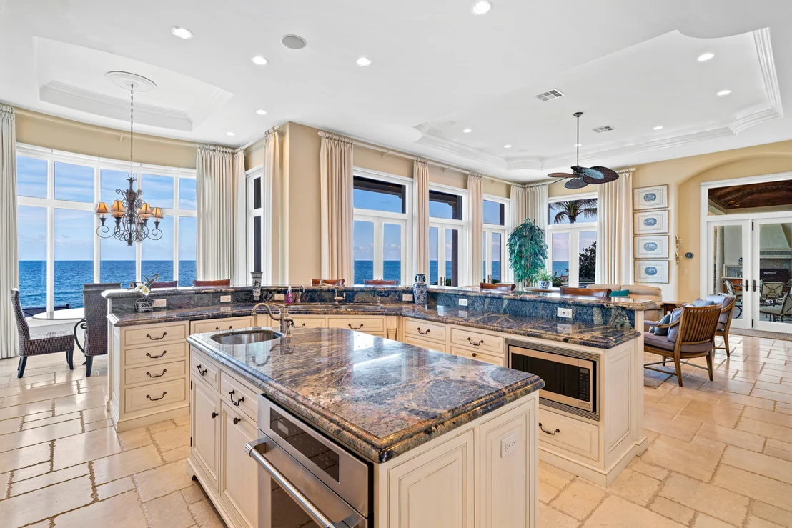 Photo of 4117 S Ocean Boulevard