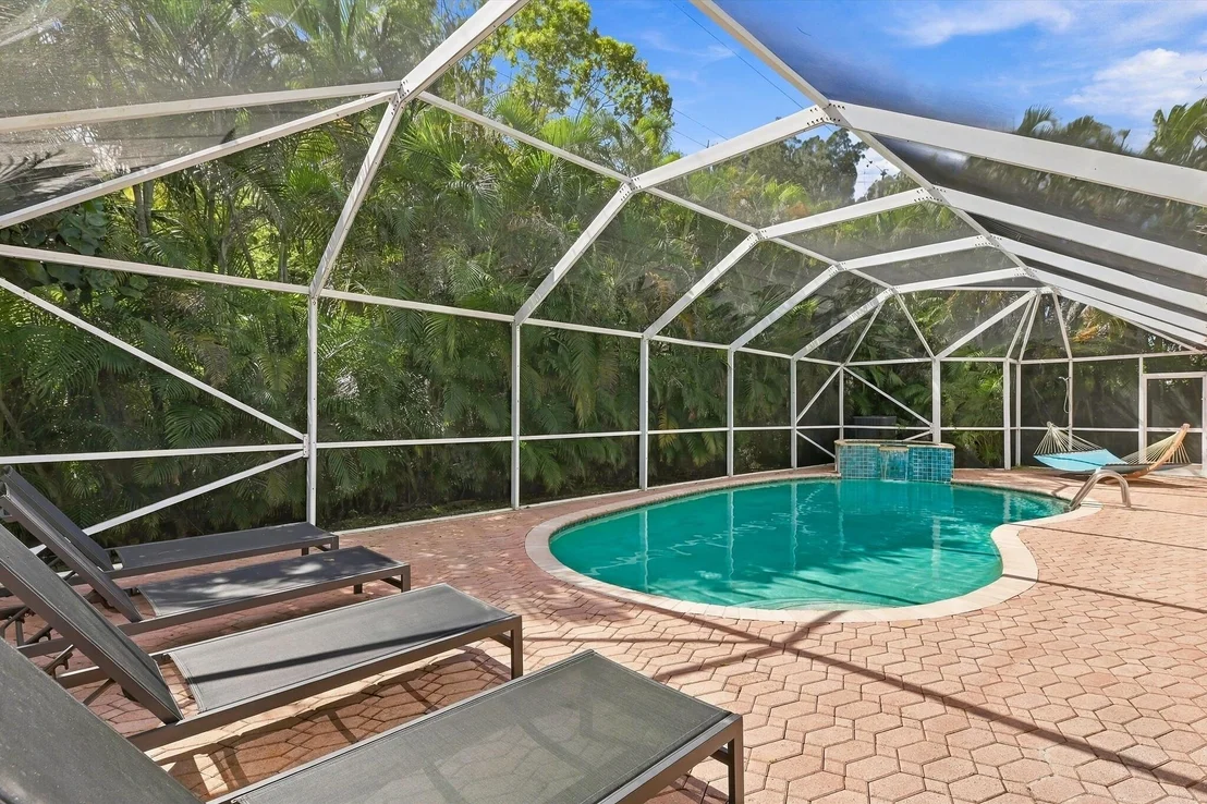 Photo of 5660 Lee Drive