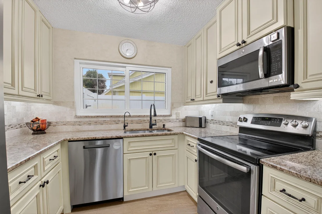 Photo of 9286 Longmeadow Circle