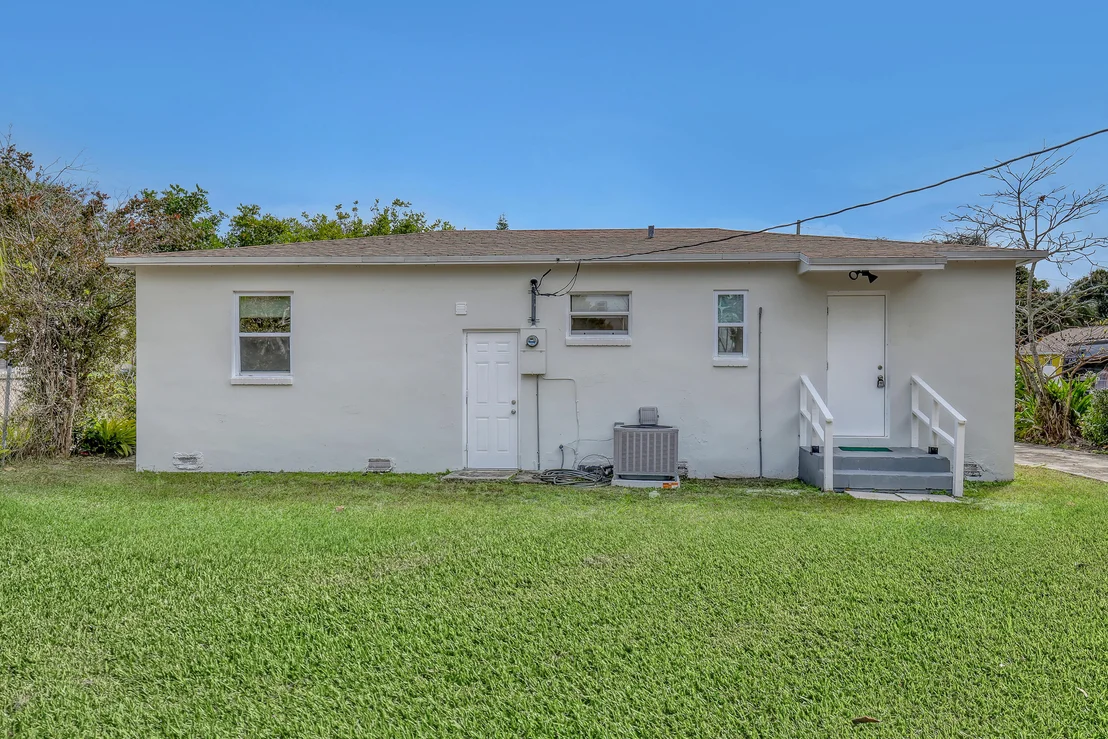Photo of 247 Silver Beach Road