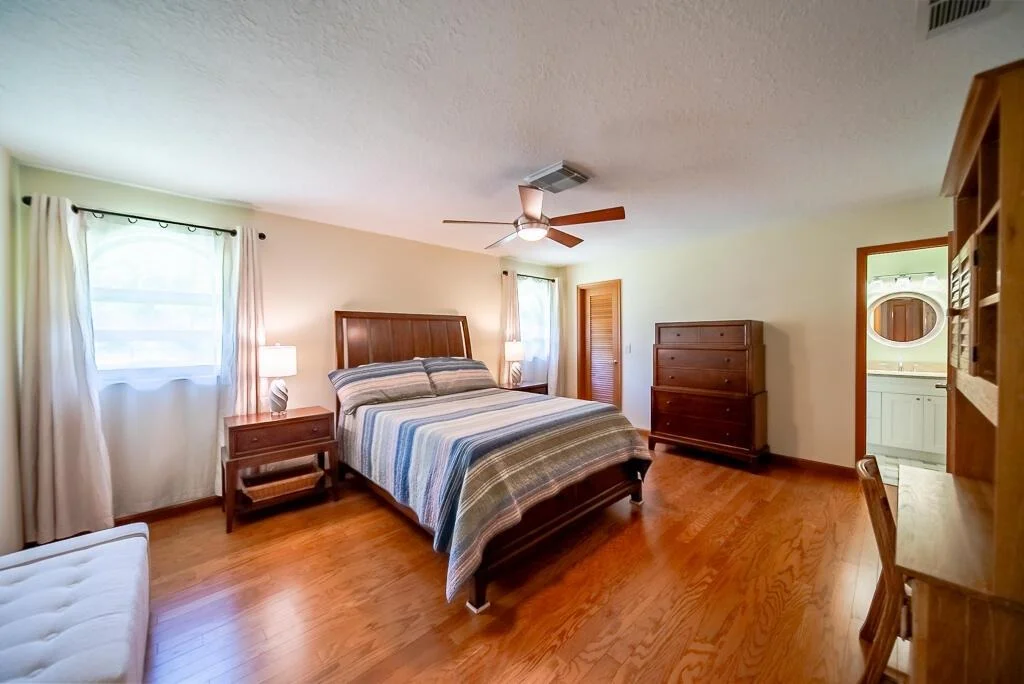 Photo of 12483 Pineacre Lane