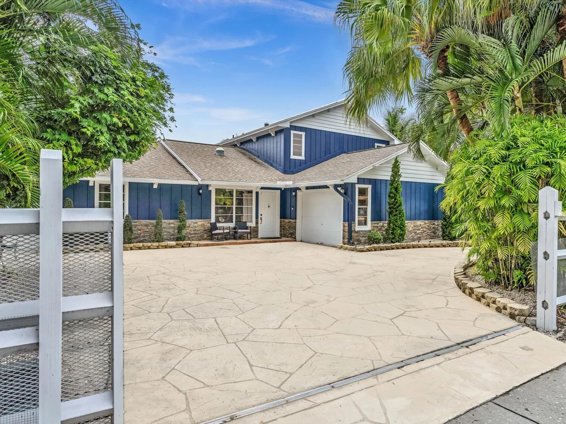 Photo of 9220 Lawrence Road