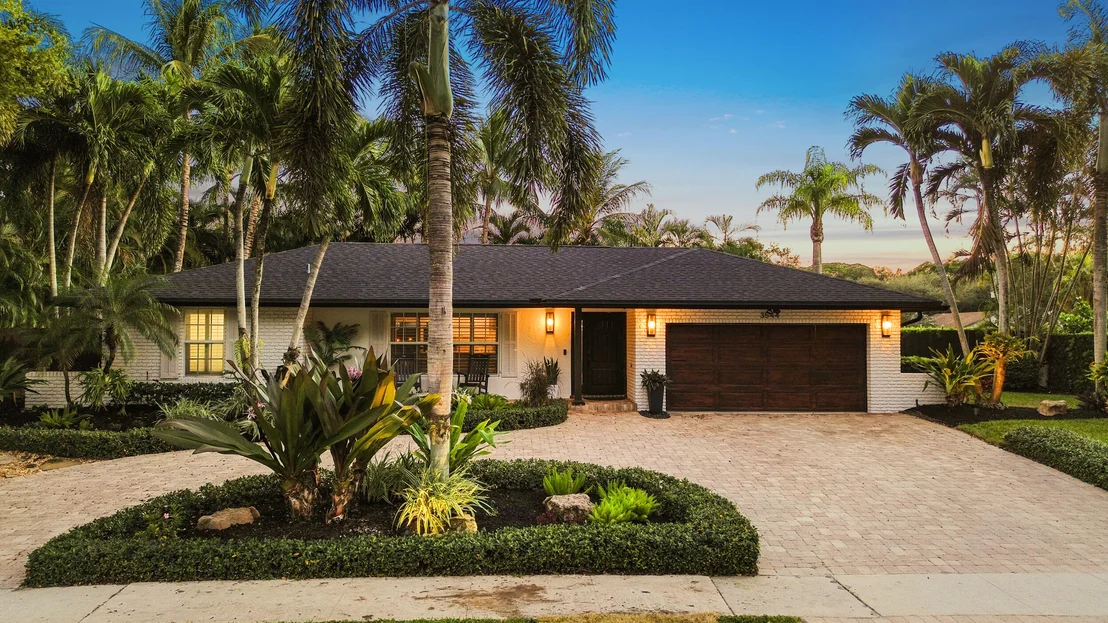 Photo of 3544 Lakeview Drive