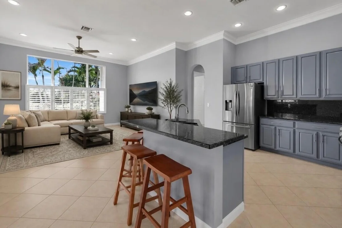 Photo of 7041 SE Bay Hill Drive