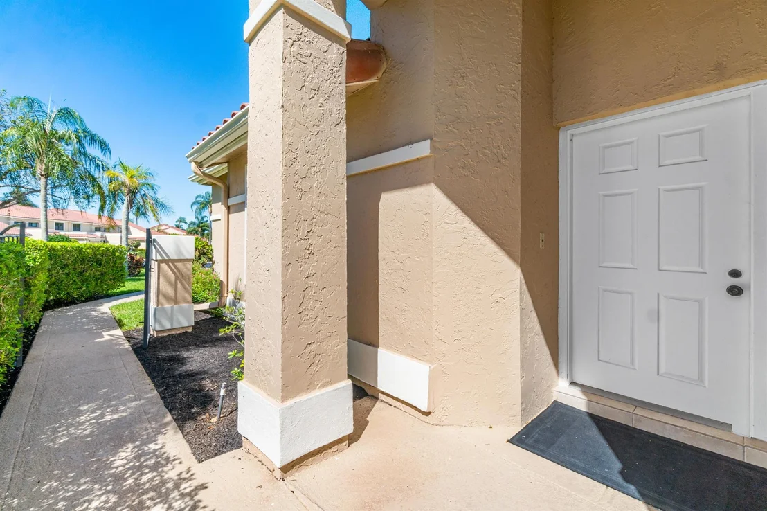 Photo of 900 Windermere Way
