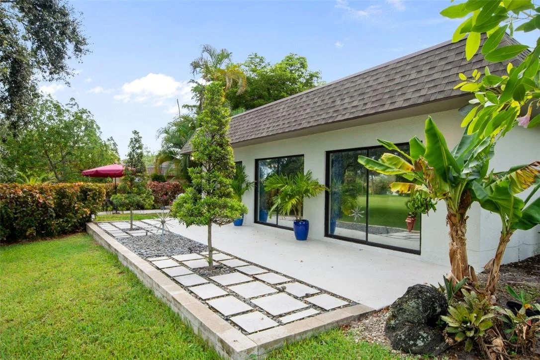 Photo of 5707 Coco Palm Drive