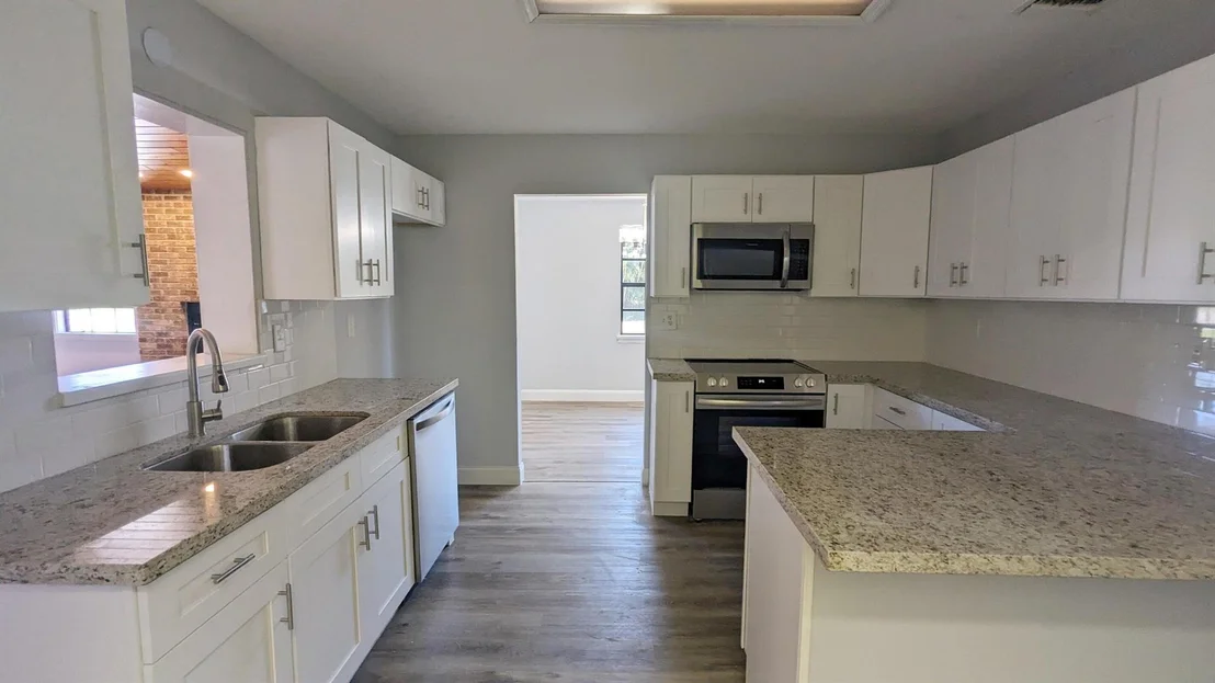 Photo of 5401 Palm Drive