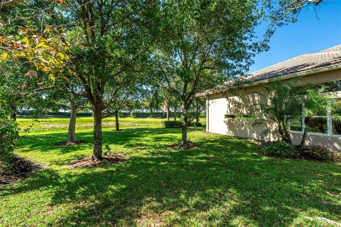 Photo of 10576 Whitewind Circle
