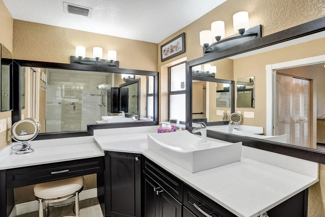 Photo of 9255 Sun Pointe Drive