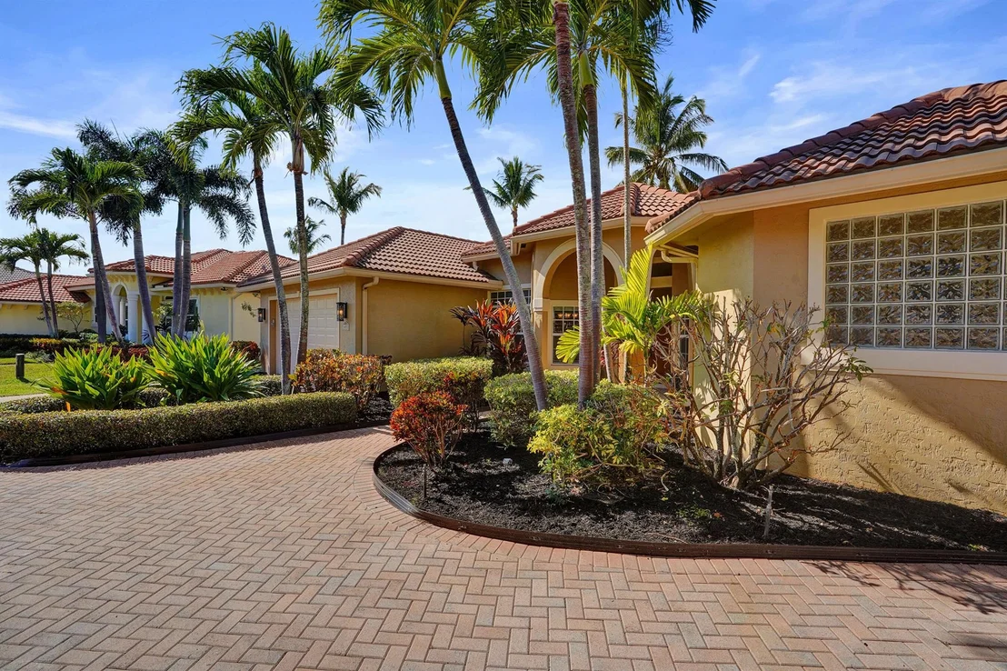 Photo of 603 N Cypress Drive