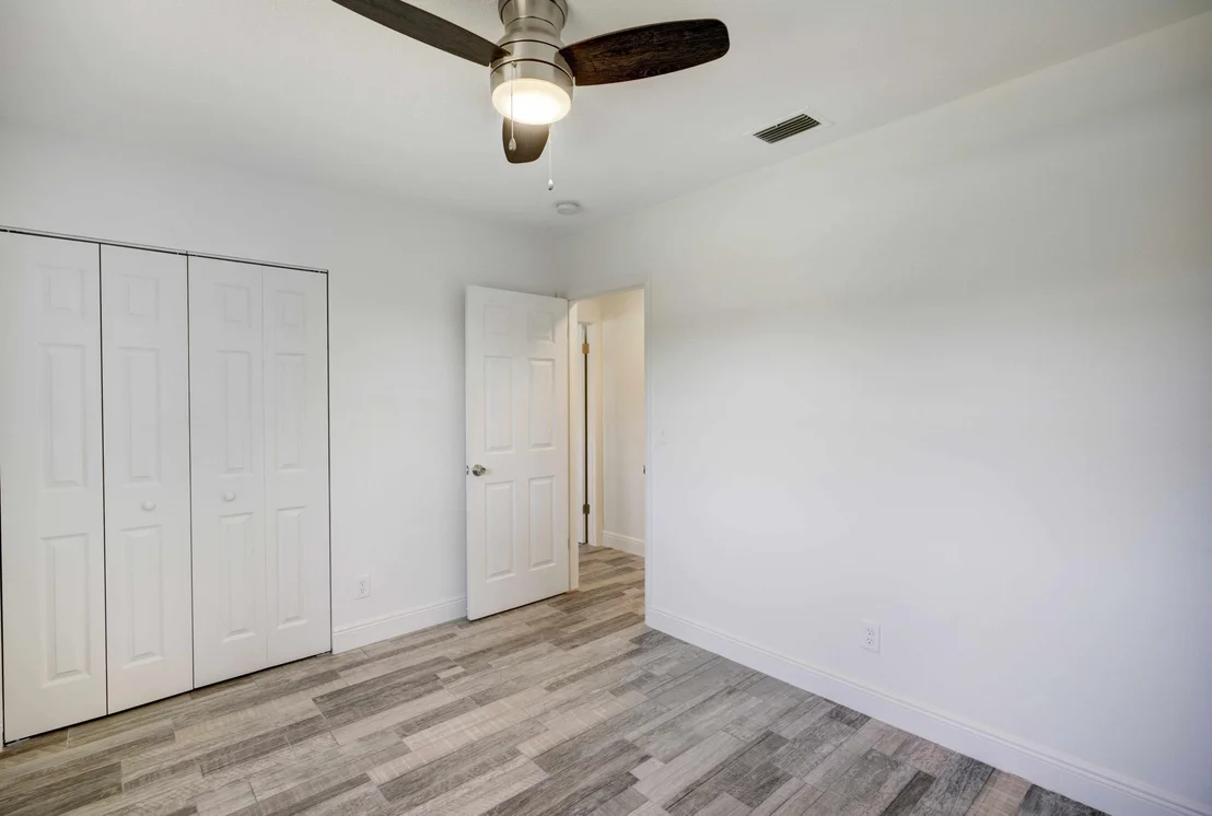 Photo of 8602 Sunset Drive